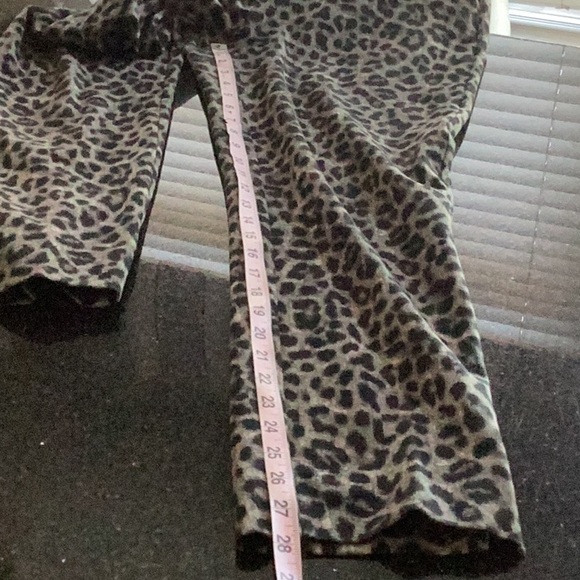 NWOT CAbi Jungle Trousers Size 10 - Picture 8 of 8